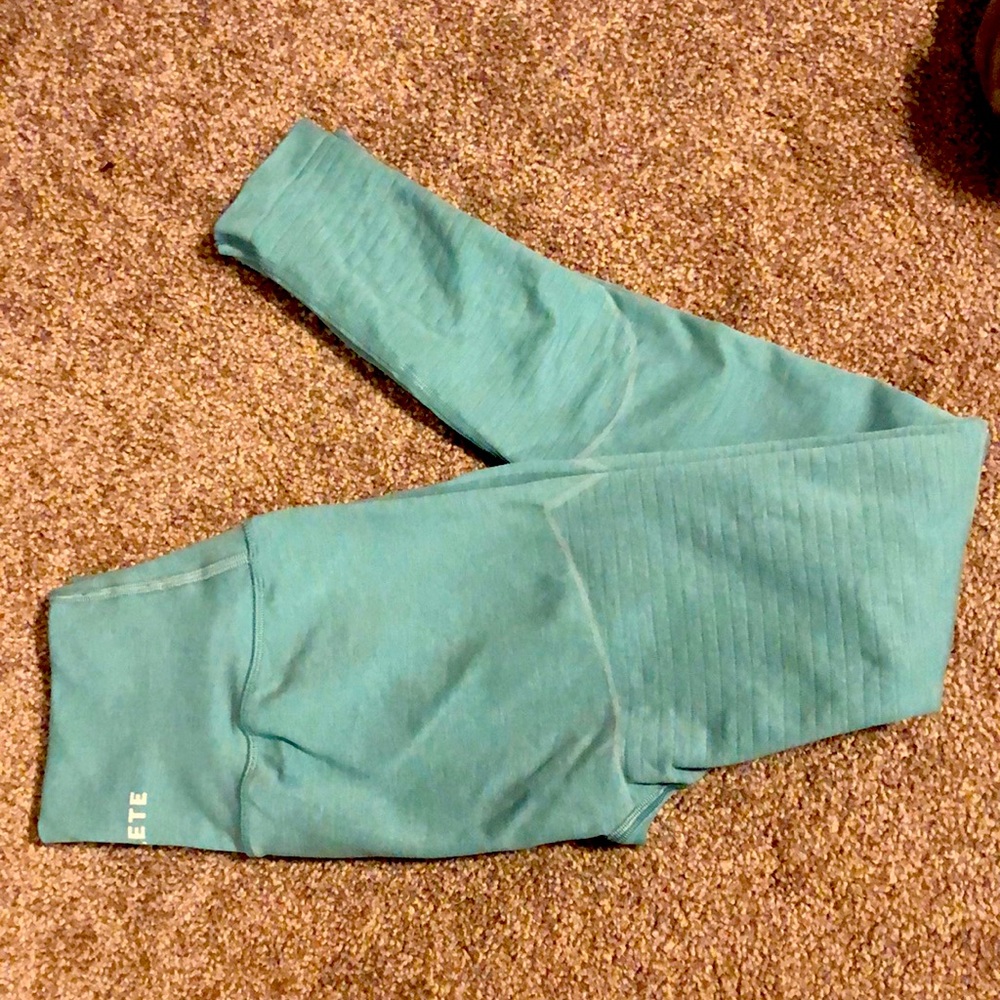 Alphalete Revival Leggings